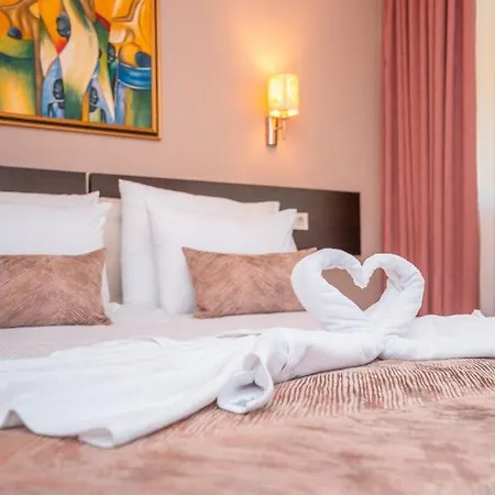 Garden City Отель 4*