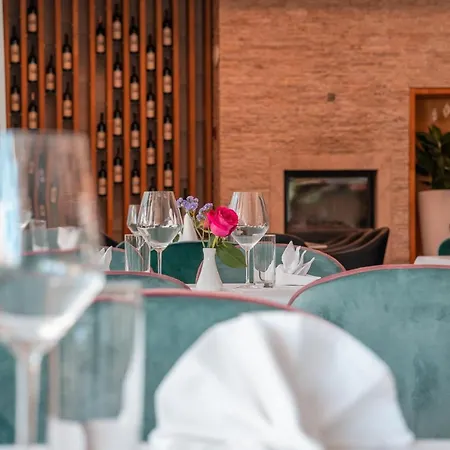 Garden City 4* Кониц